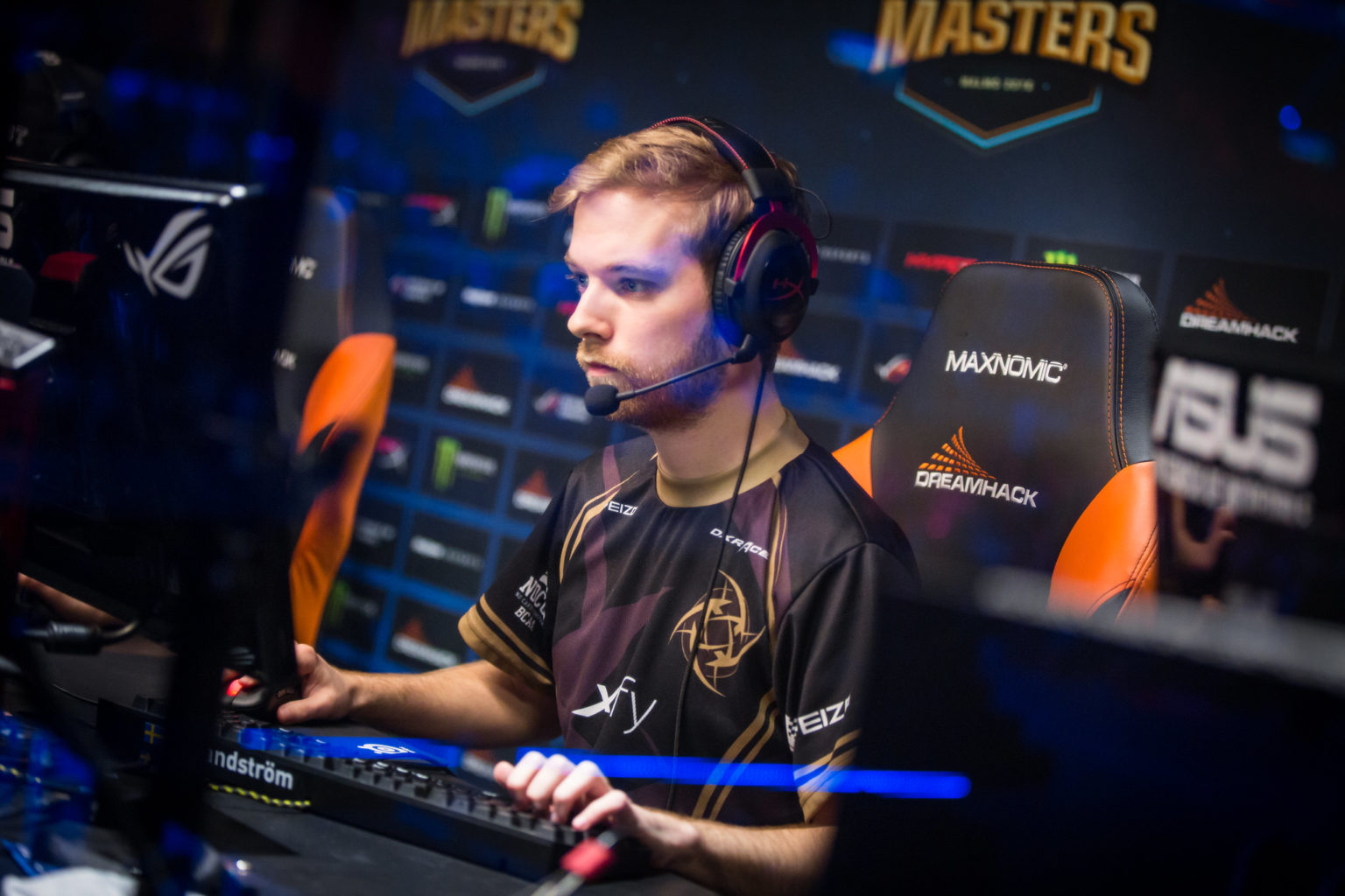 xizt retired from competitive counter-strike!