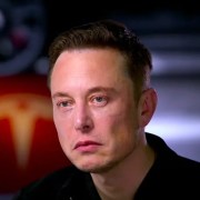 Elon Musk was booed at the Valorant tournament!